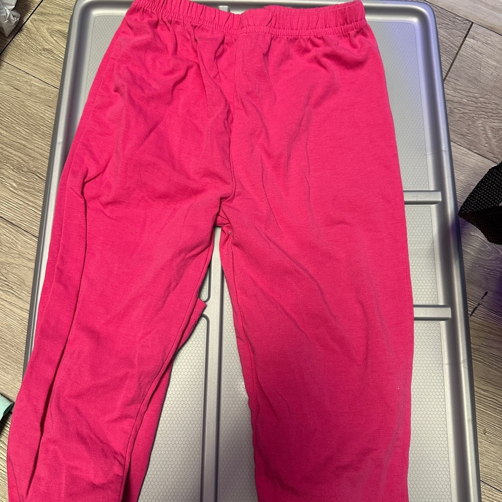 Hello kitty size 8/10 pink pants good condition